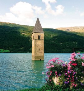 Kirchturm im Reschensee © pixabay.com(TorstenBraun