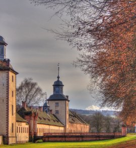 Blick auf Schloss Corvey bei Höxter © hespasoft-fotolia.com