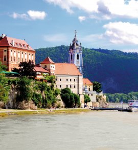 Donau und Kloster Dürnstein © Jenifoto-fotolia.com