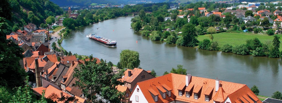 Blick auf Miltenberg © Scirocco340-shutterstock.com/2013