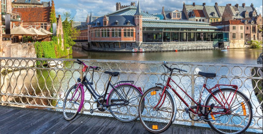 Radlerpause in Gent © f9photos-fotolia.com