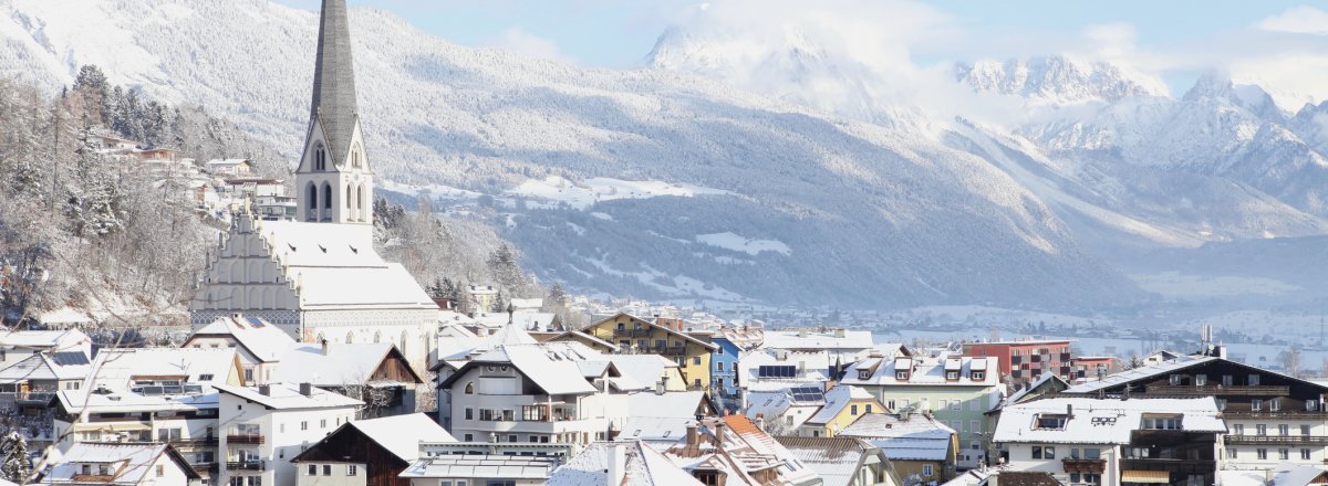 Blick auf das winterliche Imst © Imst Tourismus /Mike Maas