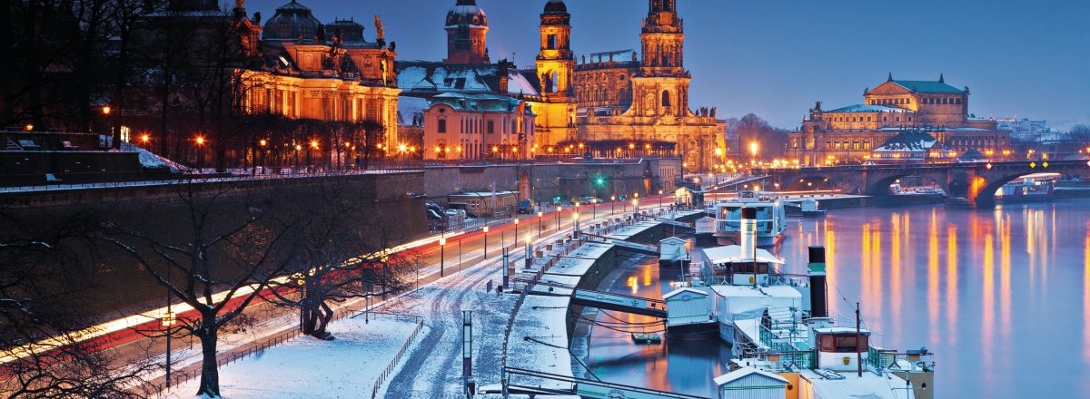 Winterabend in Dresden © santosha57-stock.adobe.com