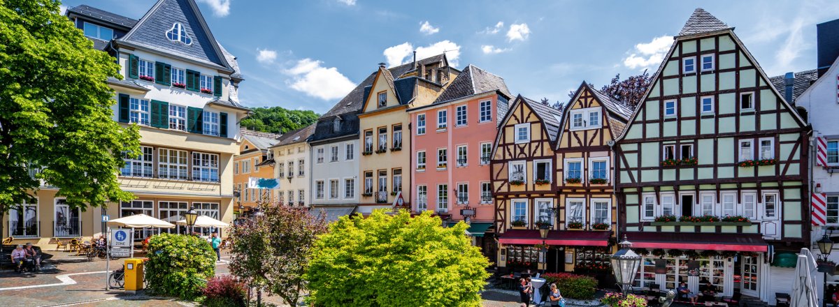 Burgplatz in Linz am Rhein © Sina Ettmer - stock.adobe.com