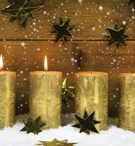 2. Advent &copy; Lifeisbeautiful-stock.adobe.com