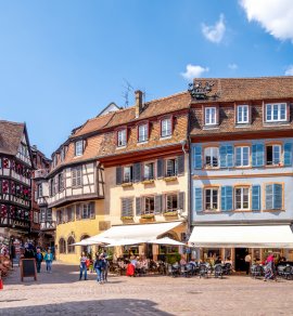 Colmar, Rue des Marchands &copy; Sina Ettmer - stock.adobe.com
